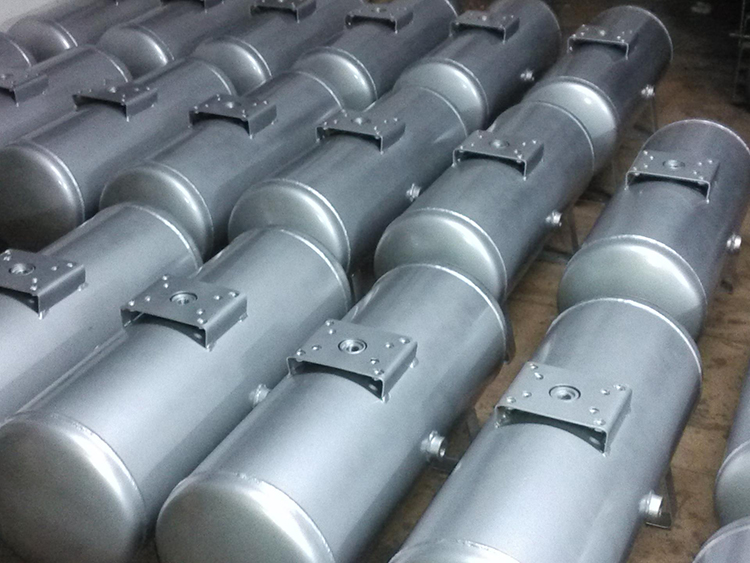 142213912.jpg 02.jpg